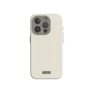 Moshi Napa veganskt läderfodral till iPhone 15 Pro i äggnogsvitt med texturerad kameraram och logotypmärke