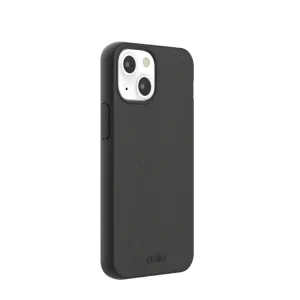 Svart komposterbart mobilskal från Pela på en iPhone 13 mini med spräcklig yta och upphöjd kamerautskärning