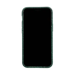 Pela Classic-skal för iPhone 12 Pro Max i mörkgrönt med spräcklig finish och upphöjda skyddskanter