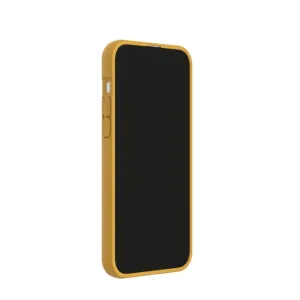 Pela Classic Hive Edition Honey-skal för iPhone 13 Pro Max, visas på en smartphone i gult mot vitt.
