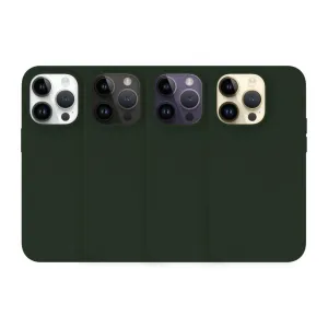 Just Mobile TENC Silicone Case för iPhone 14 Pro visas i mörkgrönt, med en slimmad matt finish och stort kamerauttag