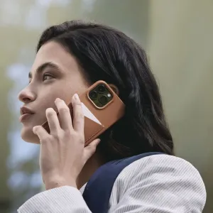 Mujjo Leather Wallet Case för iPhone 14 Pro i ljusbrunt läder med kortfack och upphöjda kanter