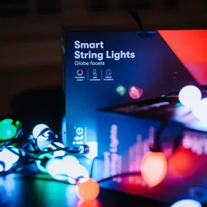 Lite Bulb Moments Smart String Lights Globe Facets-förpackning med lysande fasetterade glödlampor i flera färger