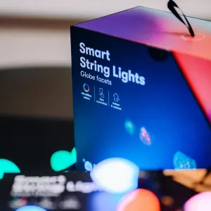 Lite Bulb Moments smarta ljusslingor med fasetterade globlampor i detaljhandelsförpackning med appstyrning för inom- och utomhusbruk