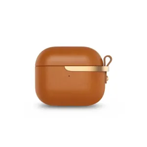 Moshi Pebbo Luxe AirPods 3-fodral i karamellbrunt veganskt läder med skyddande rundad design och sidoögla