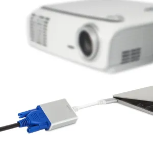 Moshi USB-C-till-VGA-adapter ansluten till en bärbar dator och en VGA-kabel för en extern skärm eller projektor