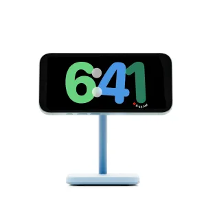 Twelve South HiRise 2 Deluxe blått trådlöst laddningsställ som håller en iPhone i liggande läge