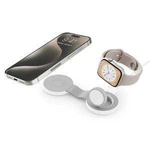 Twelve South ButterFly SE kompakt trådlös laddare hopfälld bredvid en iPhone och Apple Watch i vitt och svalt grått