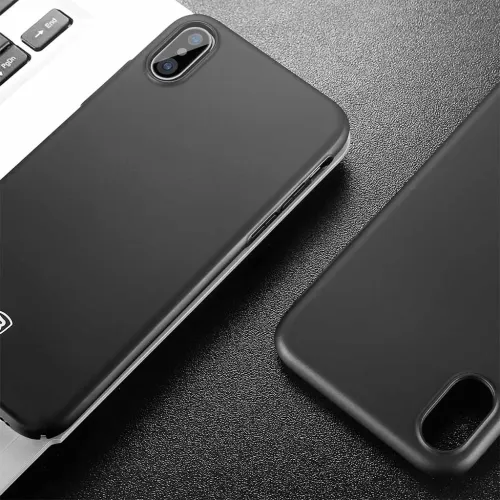 Baseus mattsvarta iPhone X/XS-skal med slimmad profil, rundade kanter och kamerautskärning