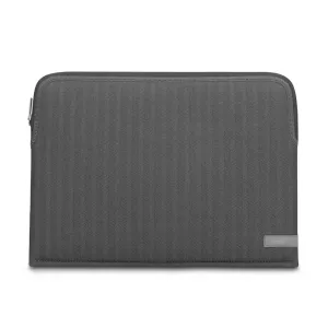 Housse Moshi Pluma pour ordinateur portable 14 pouces, gris à chevrons, avec fermeture zippée et finition texturée