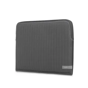 Housse Moshi Pluma pour MacBook Pro 14 pouces, grise, en tissu texturé et avec coins arrondis