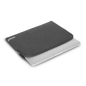 Housse pour ordinateur portable 14 pouces Moshi Pluma avec étui zippé texturé gris foncé, contenant partiellement un MacBook Pro
