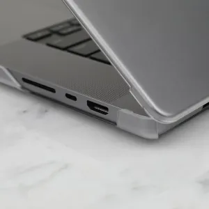 Coque rigide transparente Moshi iGlaze pour MacBook Pro 16 pouces (2021), avec découpes d’aération et ouvertures pour les ports
