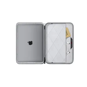 Twelve South SuitCase funda abierta para portátil con MacBook Pro de 16 pulgadas en el interior y compartimento para accesorios