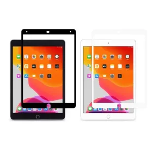 Protector de pantalla Moshi iVisor AG para iPad 10.2 mostrado en negro y blanco con marcos de instalación sin burbujas