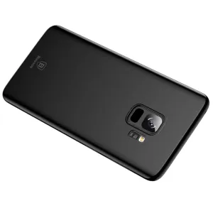 Funda slim negra Baseus para Samsung S9/S9+ con recorte elevado para la cámara y bordes redondeados
