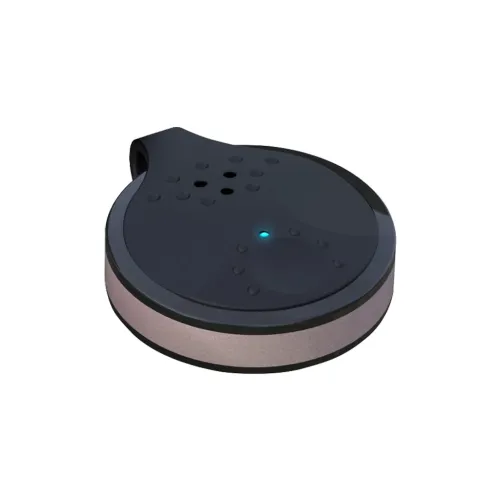 Alarma personal Orbit Protect con GPS y app, mostrada como un dispositivo portátil negro, compacto y redondo
