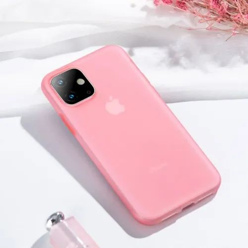 Rosa silikonskal från Baseus på iPhone 11 med genomskinlig baksida, kamerautskärning och mjuk yta